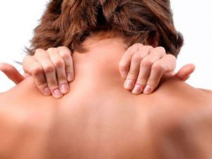 Nackenschmerzen bei Frauen