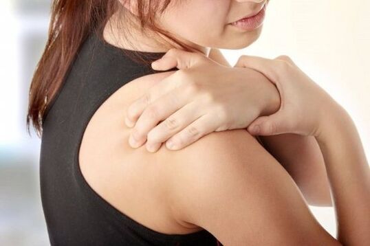 Rückenschmerzen mit zervikaler Osteochondrose